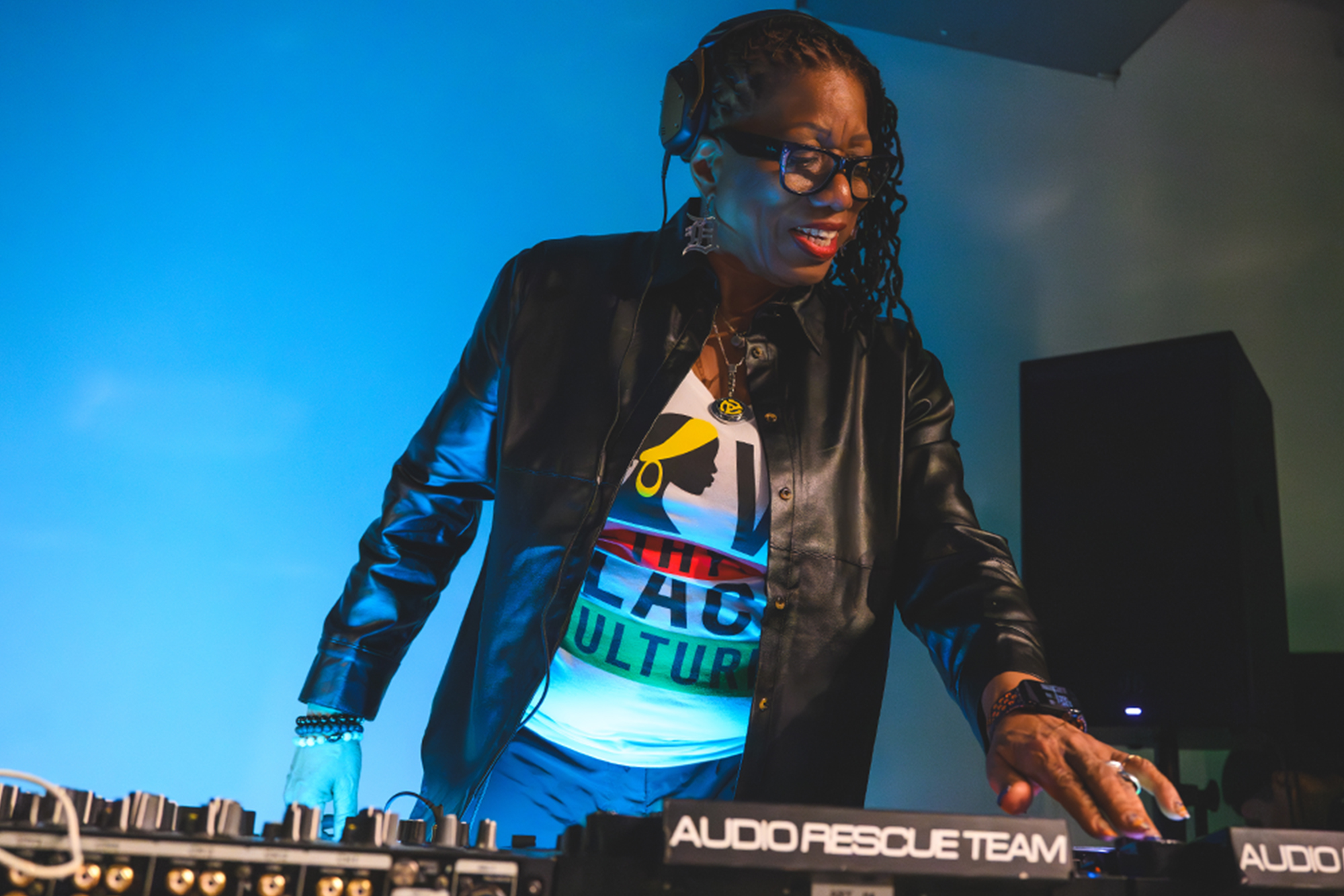 DJ Stacey 